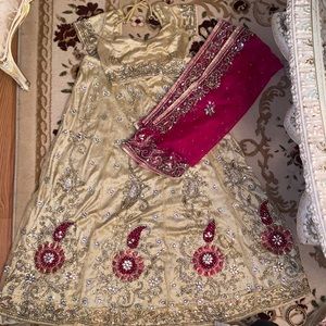 HEAVY EMBELLISHED CHAMPAGNE & PINK LEHENGA - SZ 32